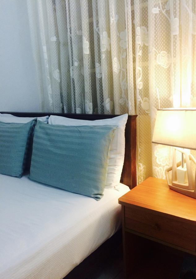 Colombo Lavinia Beach Hostel Dehiwala-Mount Lavinia Exteriör bild