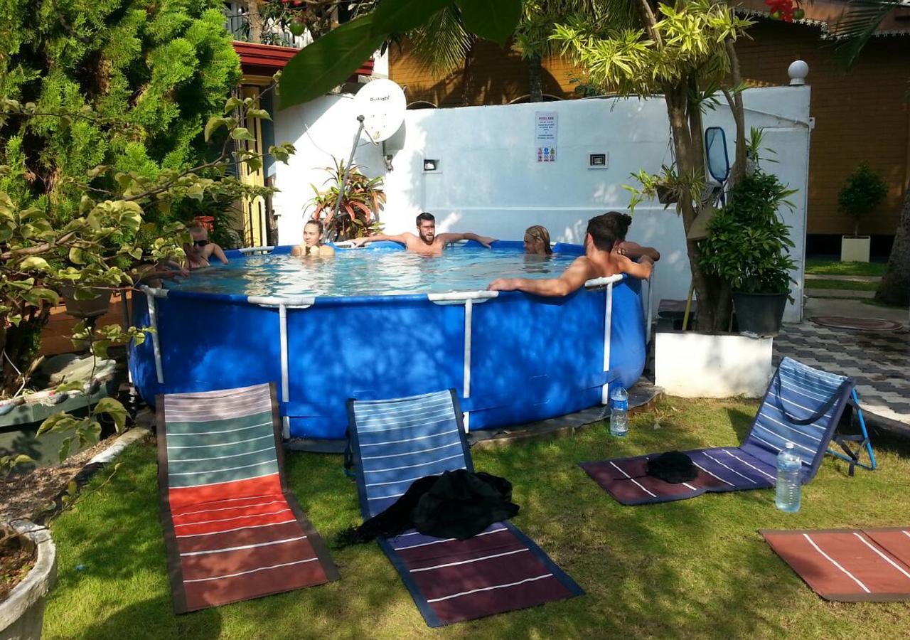 Colombo Lavinia Beach Hostel Dehiwala-Mount Lavinia Exteriör bild